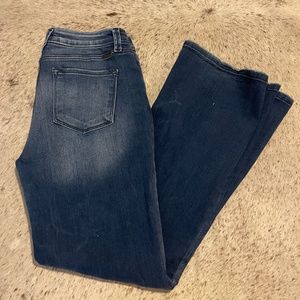 Kan Can Mid-Rise Flare